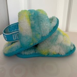 Toddler UGG slippers size 6
